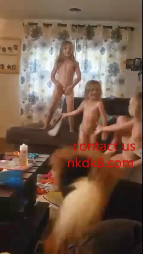 Premium Video 2937