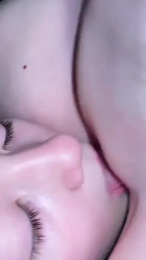 Premium Video 3205