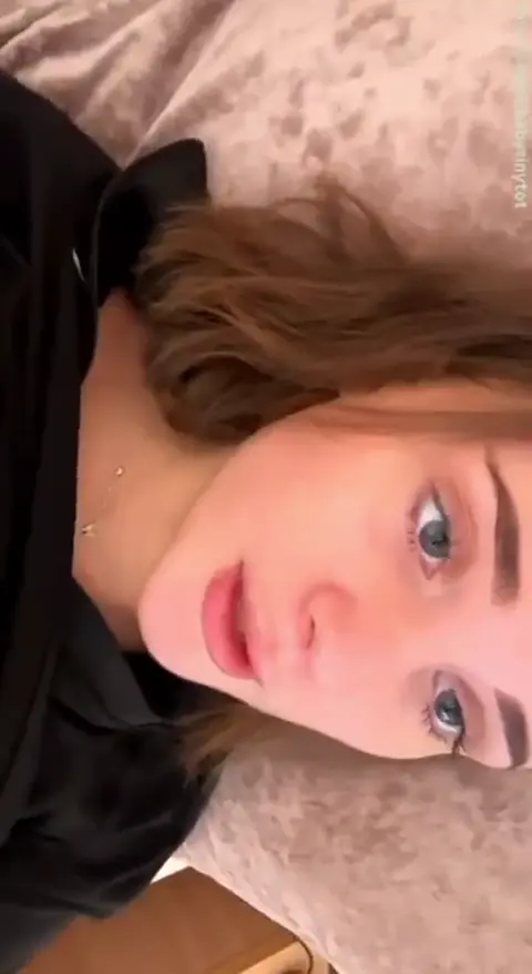 Premium Video 824